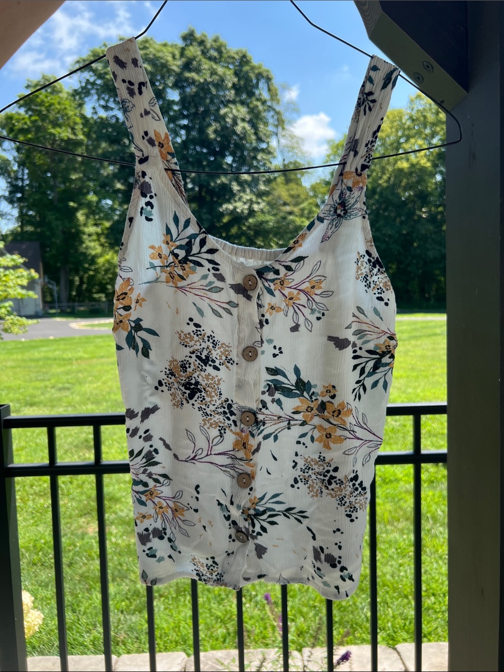 Maurices White Floral Button-Front Cami with Yellow & Green Print